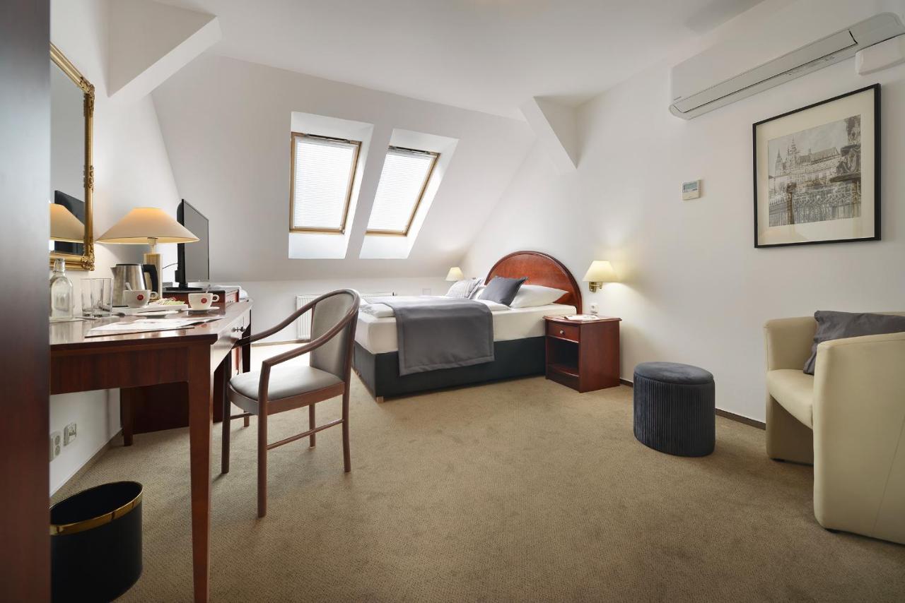 Prague Season Hotel Εξωτερικό φωτογραφία