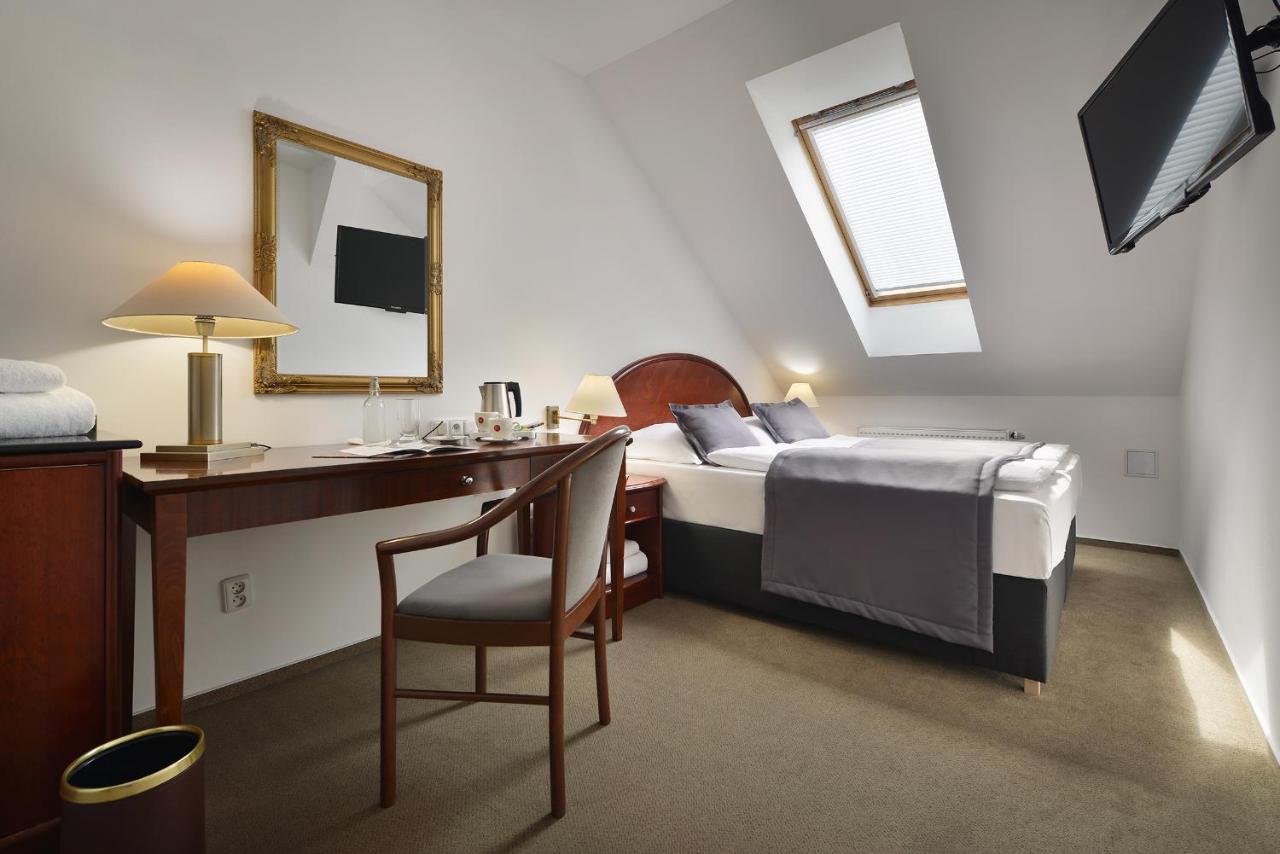 Prague Season Hotel Εξωτερικό φωτογραφία